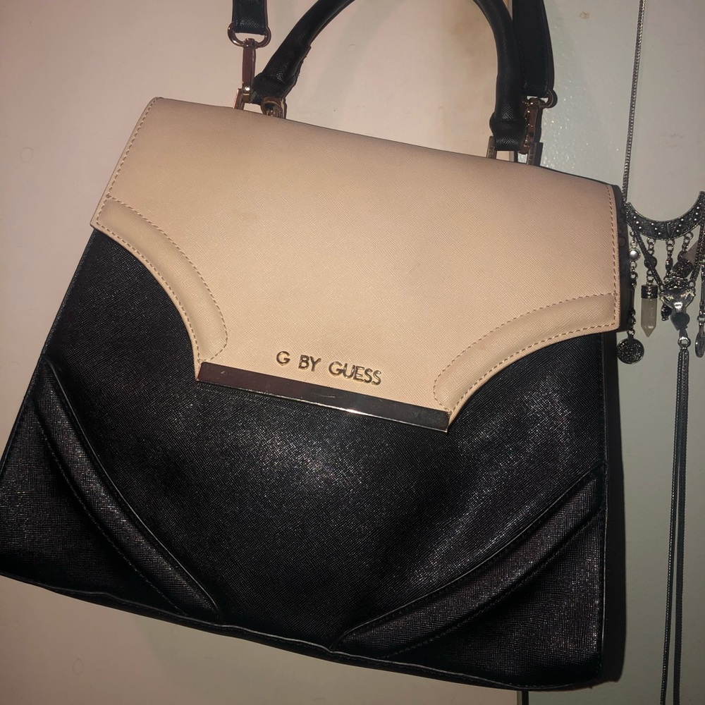 G by Guess Black/Cream leather purse Medium